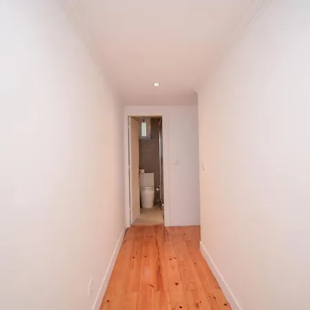 Apartment Oleiro 7 *